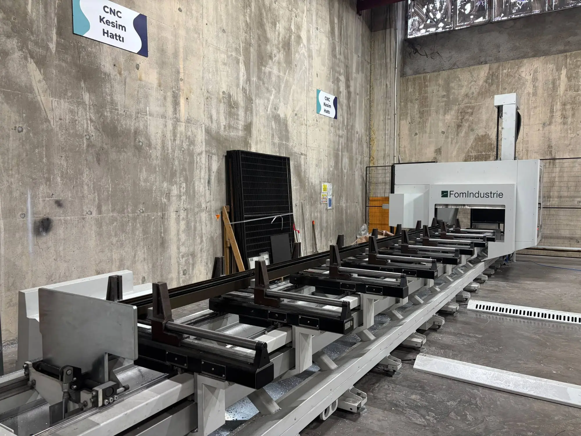 FOM AXEL 4 · 4 EKSEN CNC İŞLEM MERKEZİ
