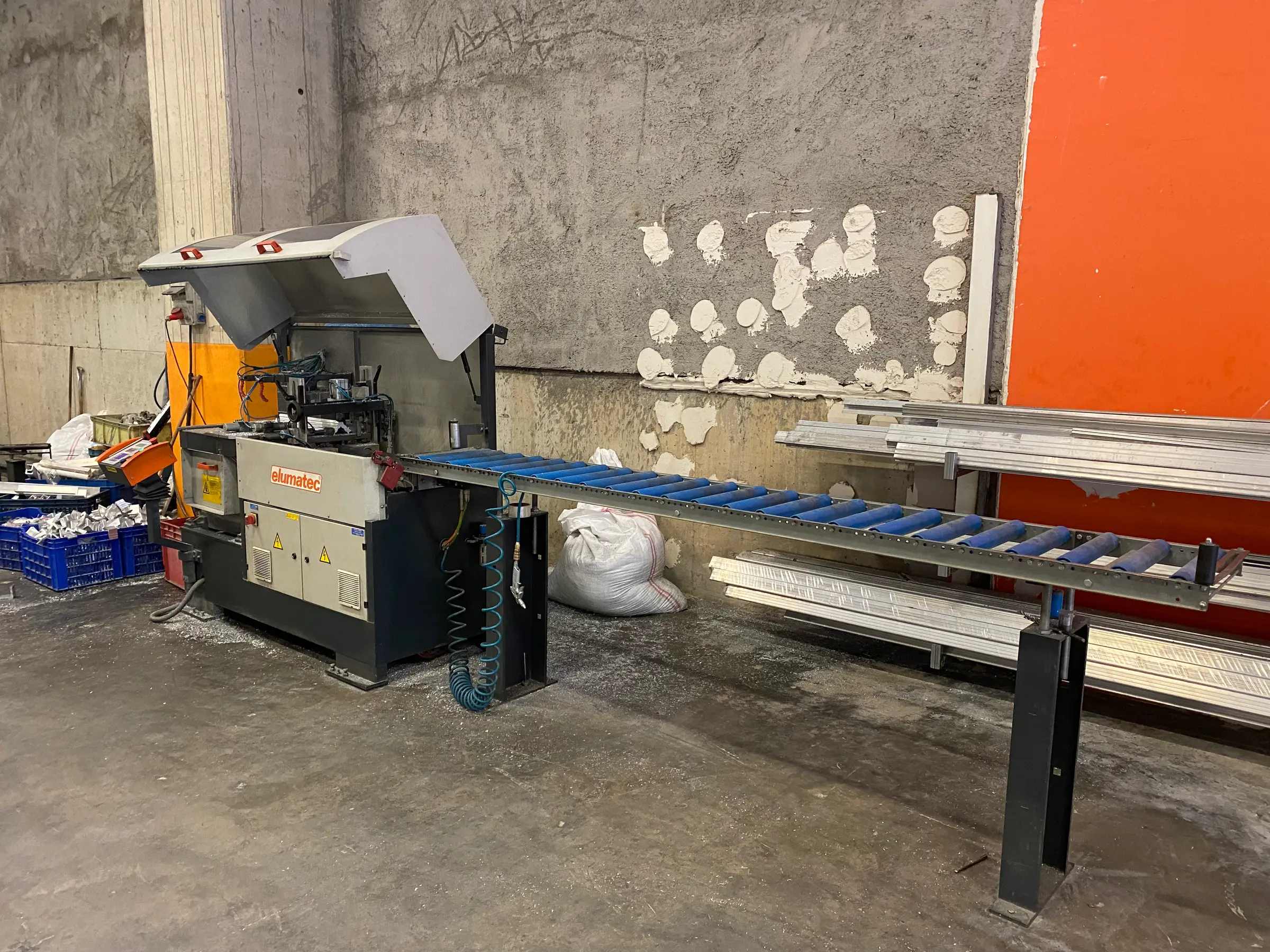 ELUMATEC SAS 142/41 CNC TAKOZ SERVO KESİM MAKİNASI